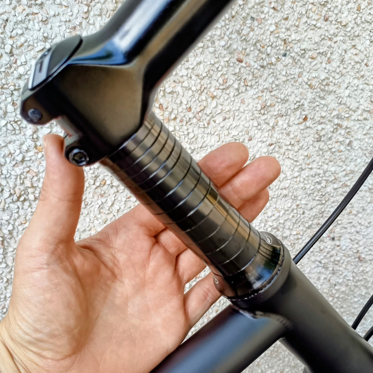 Contoura Fe-9 — Vélo touring entièrement personnalisable
