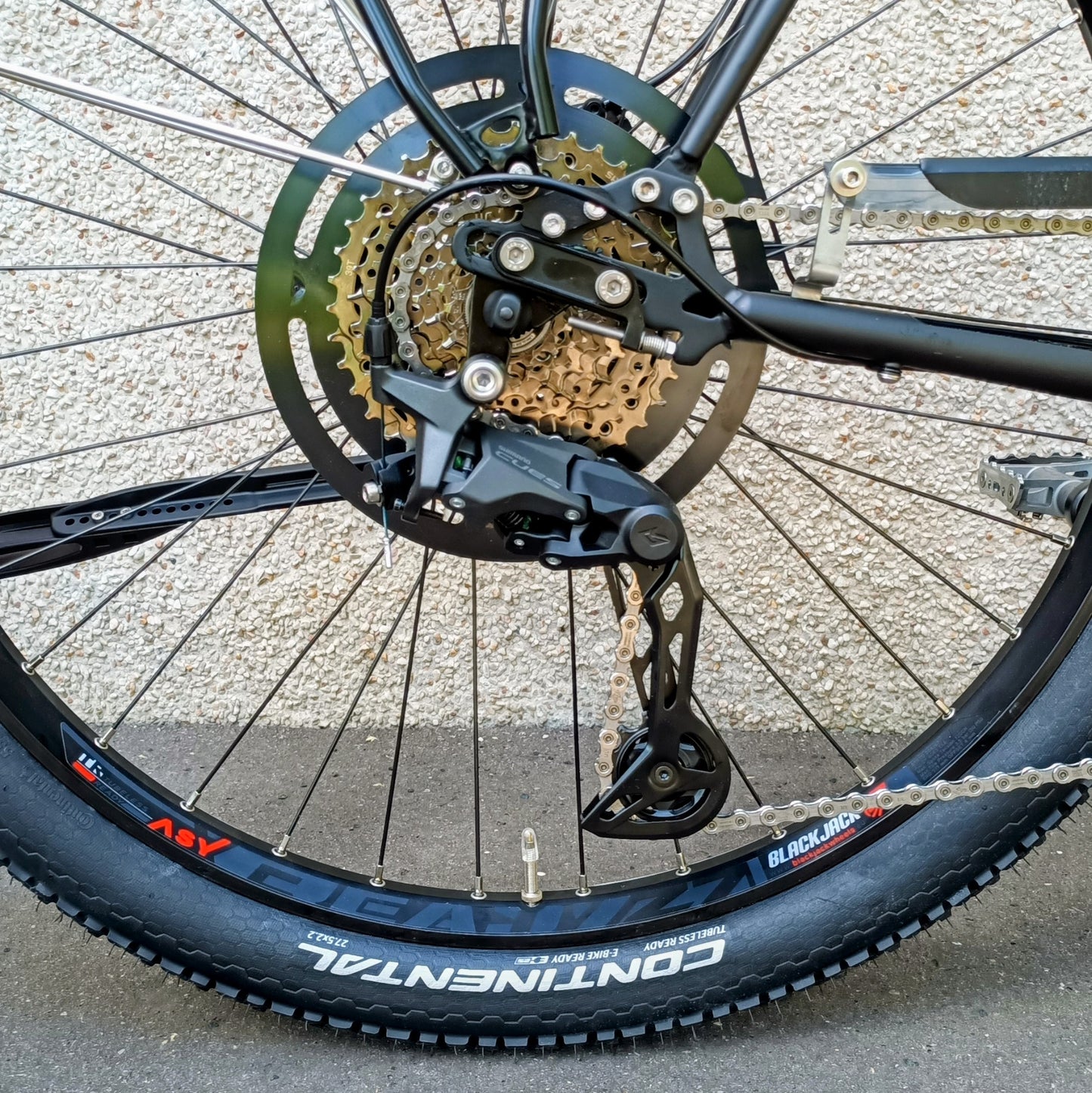 Contoura Fe-9 — Vélo touring entièrement personnalisable