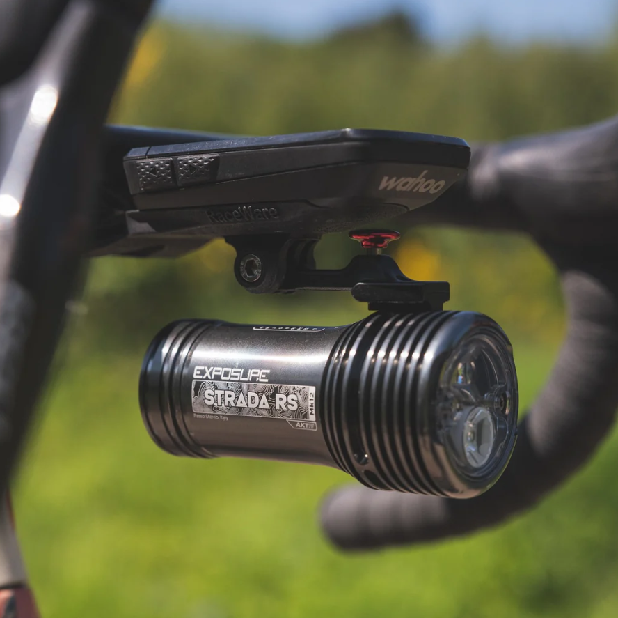 Strada MK12 Road Sport AKTiv - Éclairage vélo route intelligent 1450 lumens