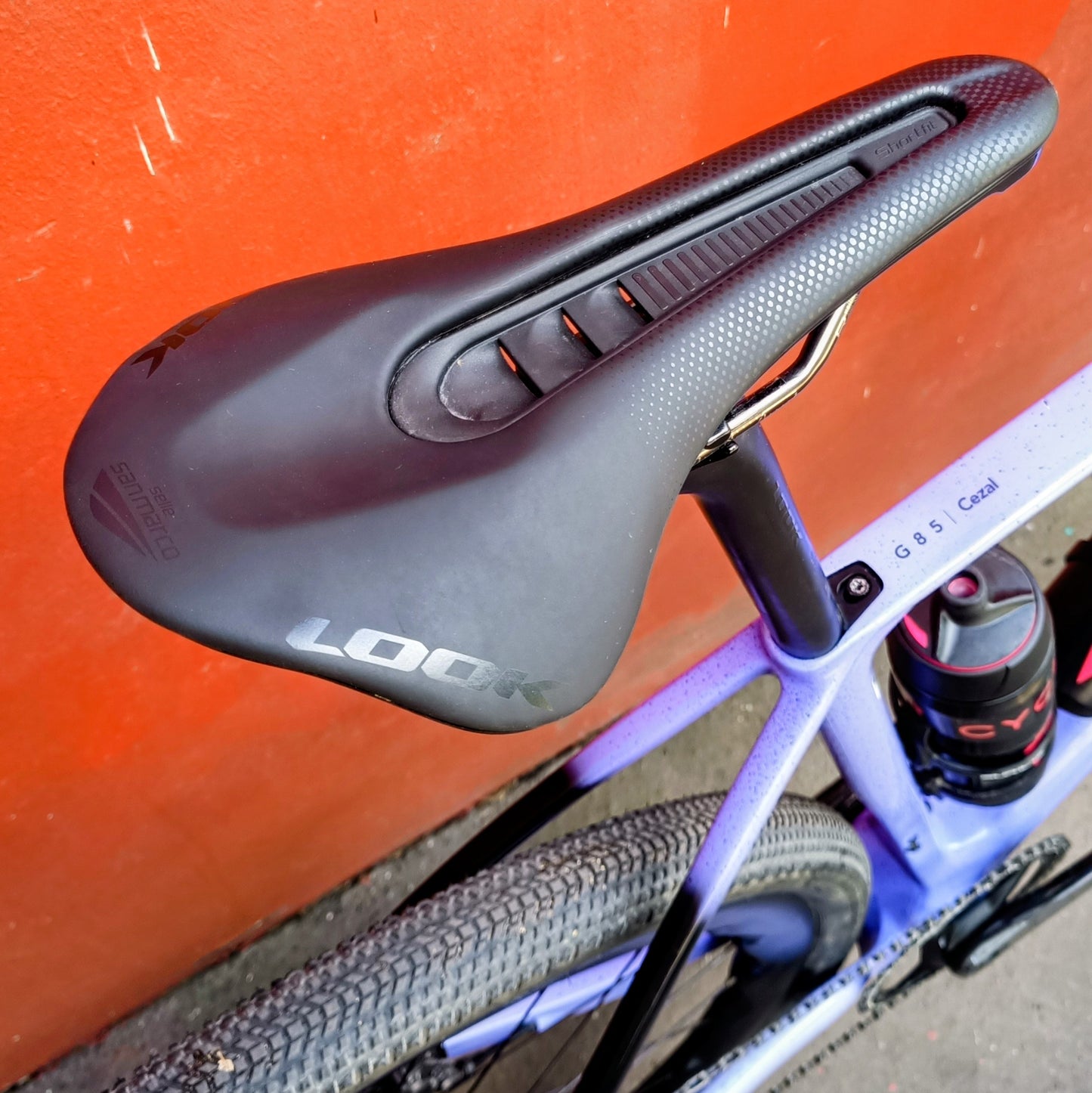 LOOK G85 Cezal Force 1x13 / Fulcrum Soniq Carbon – Speckled Purple Neon Orange