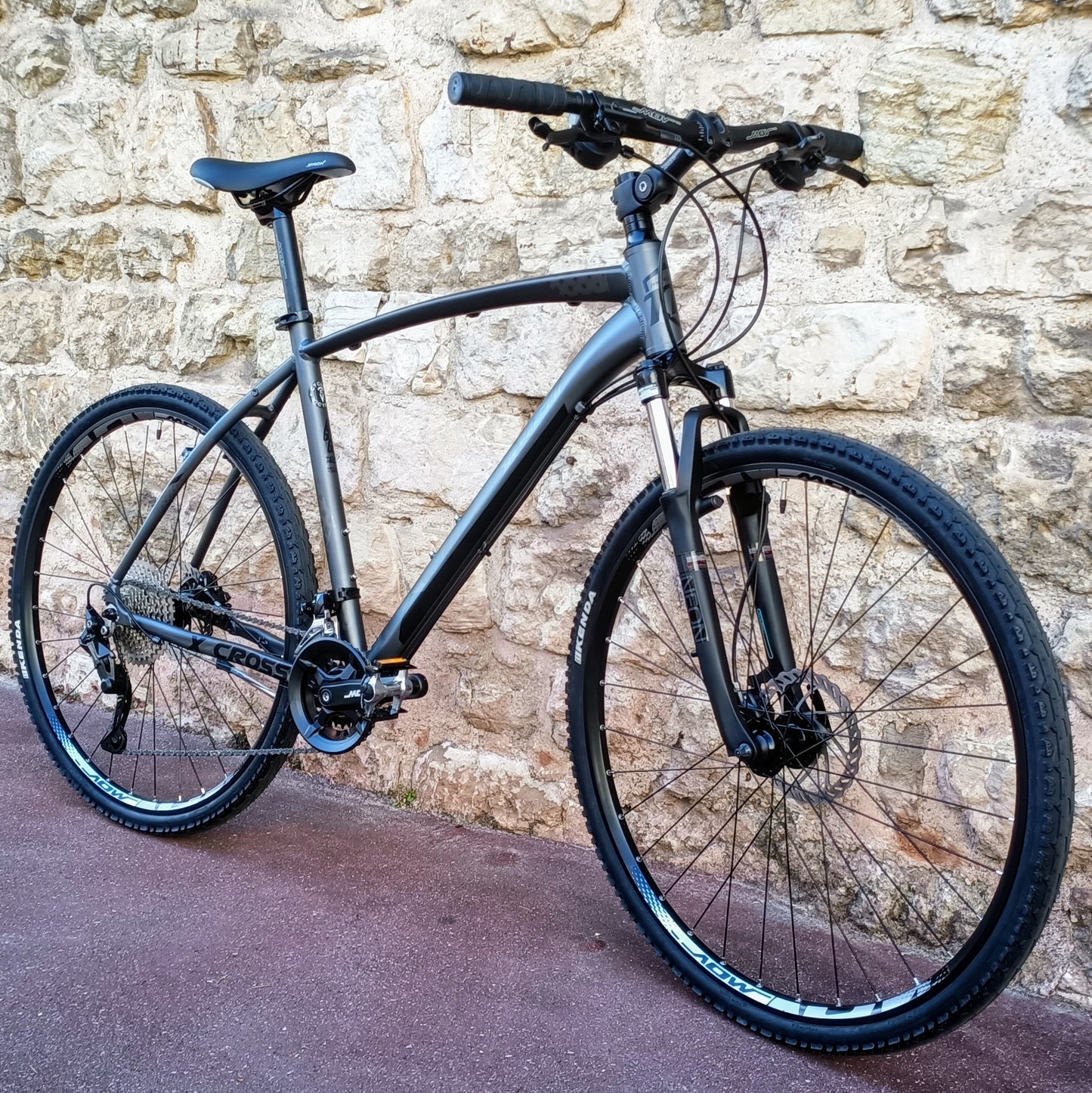 Montana X-Cross - dispo sur demande