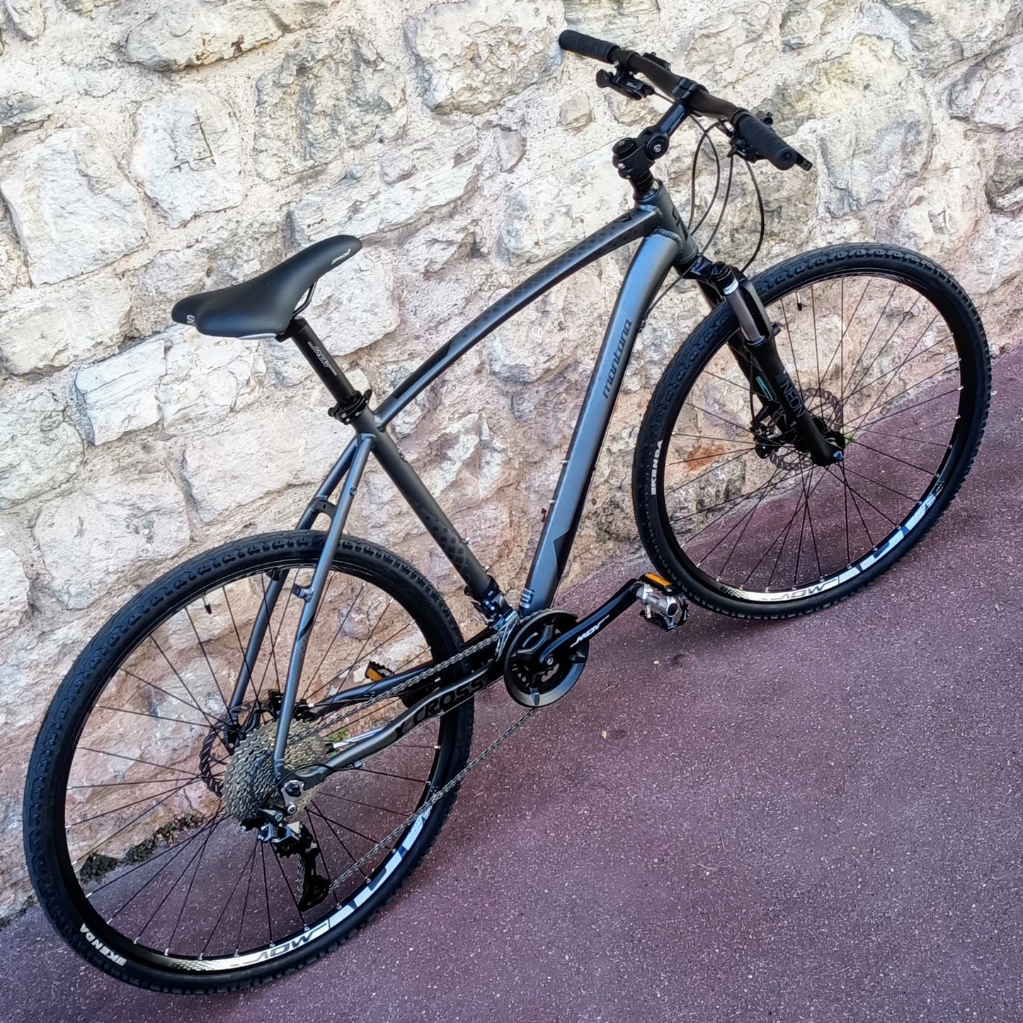 Montana X-Cross - dispo sur demande