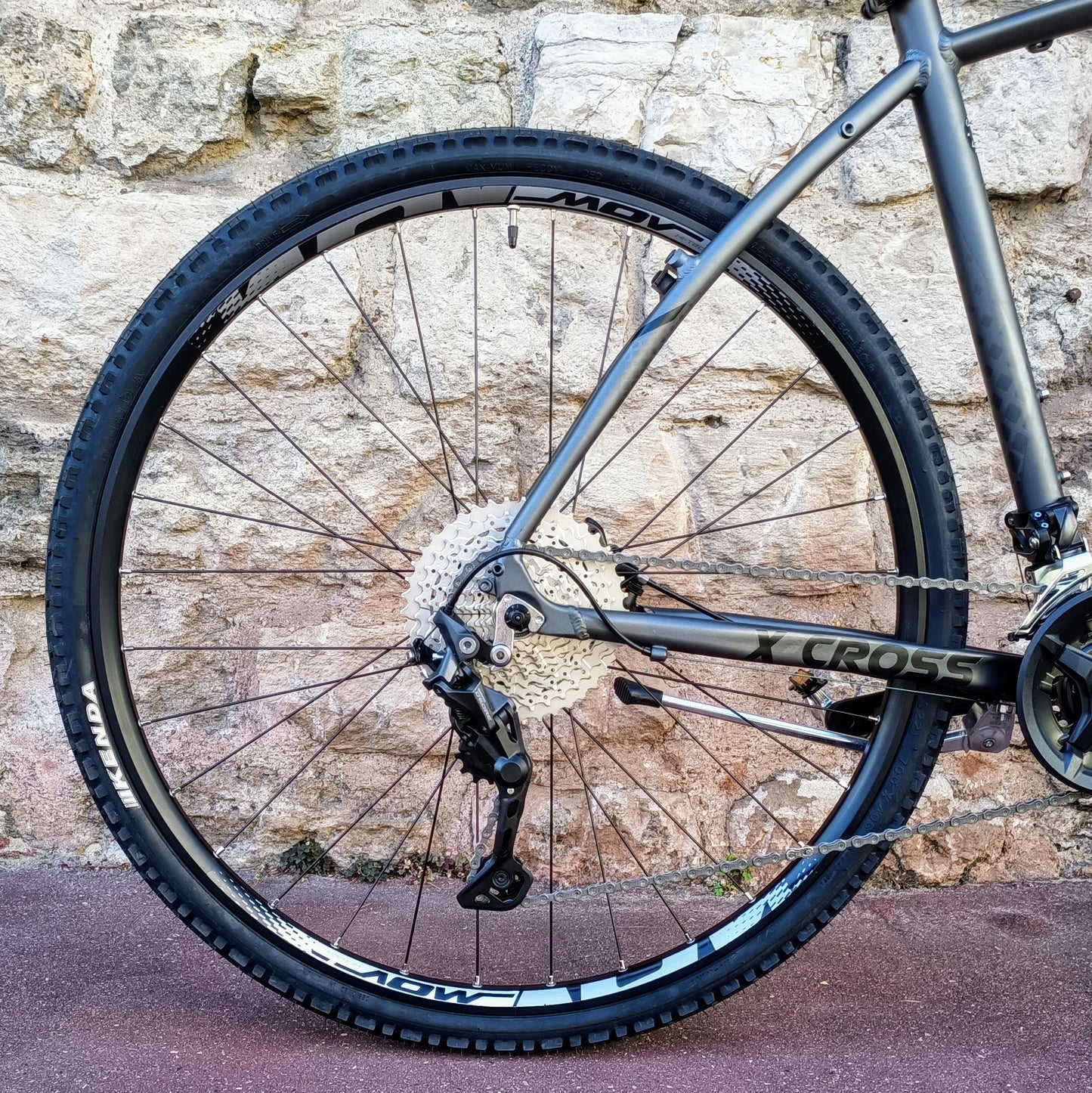 Montana X-Cross - dispo sur demande