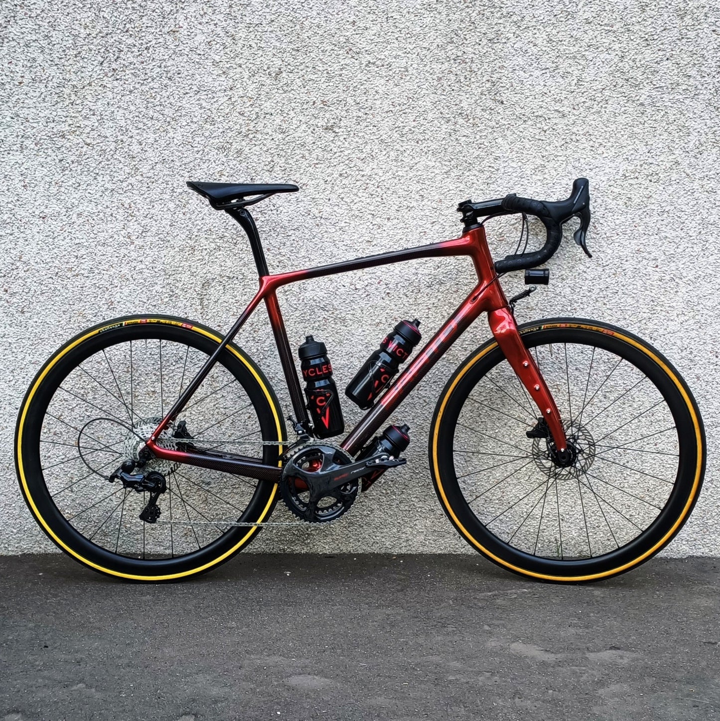 Sarto Seta Gravel tri-composite Classified (rouge/carbone)