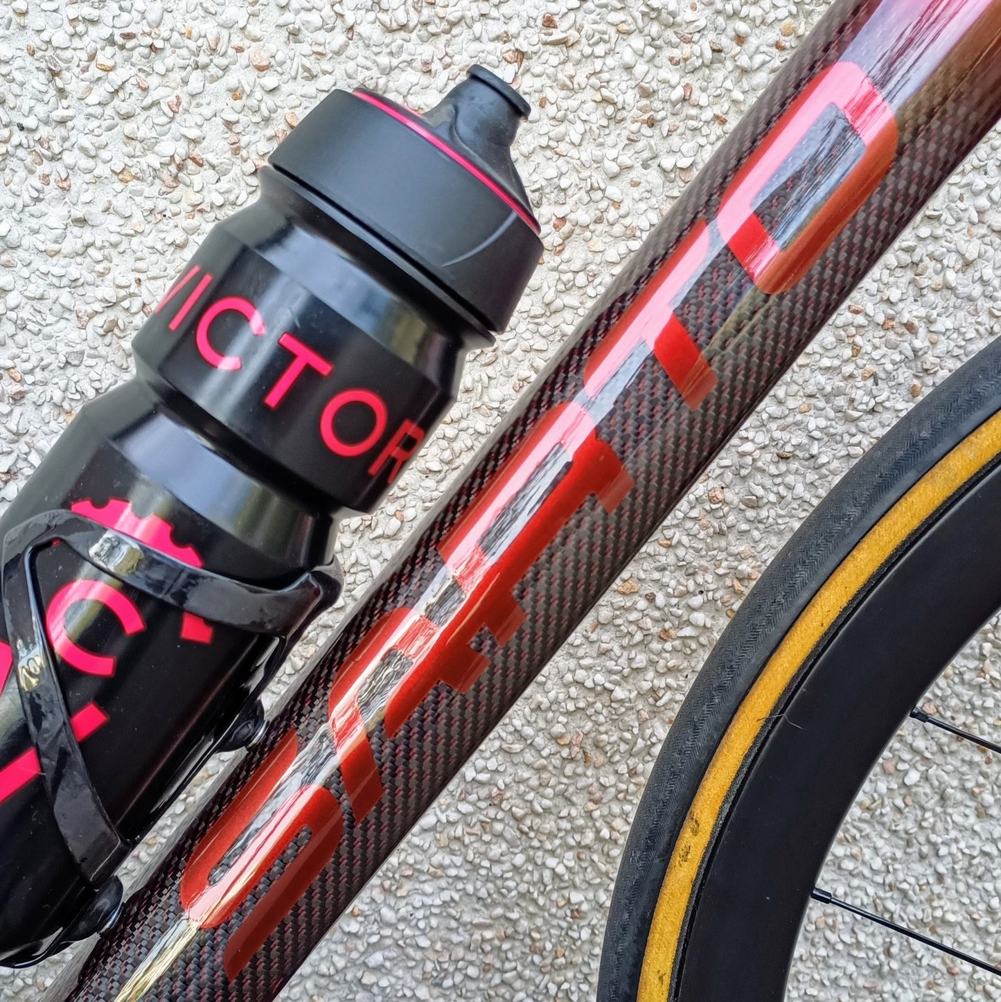 Sarto Seta Gravel tri-composite Classified (rouge/carbone)