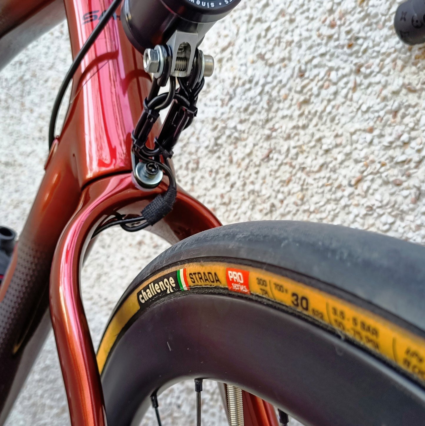 Sarto Seta Gravel tri-composite Classified (rouge/carbone)