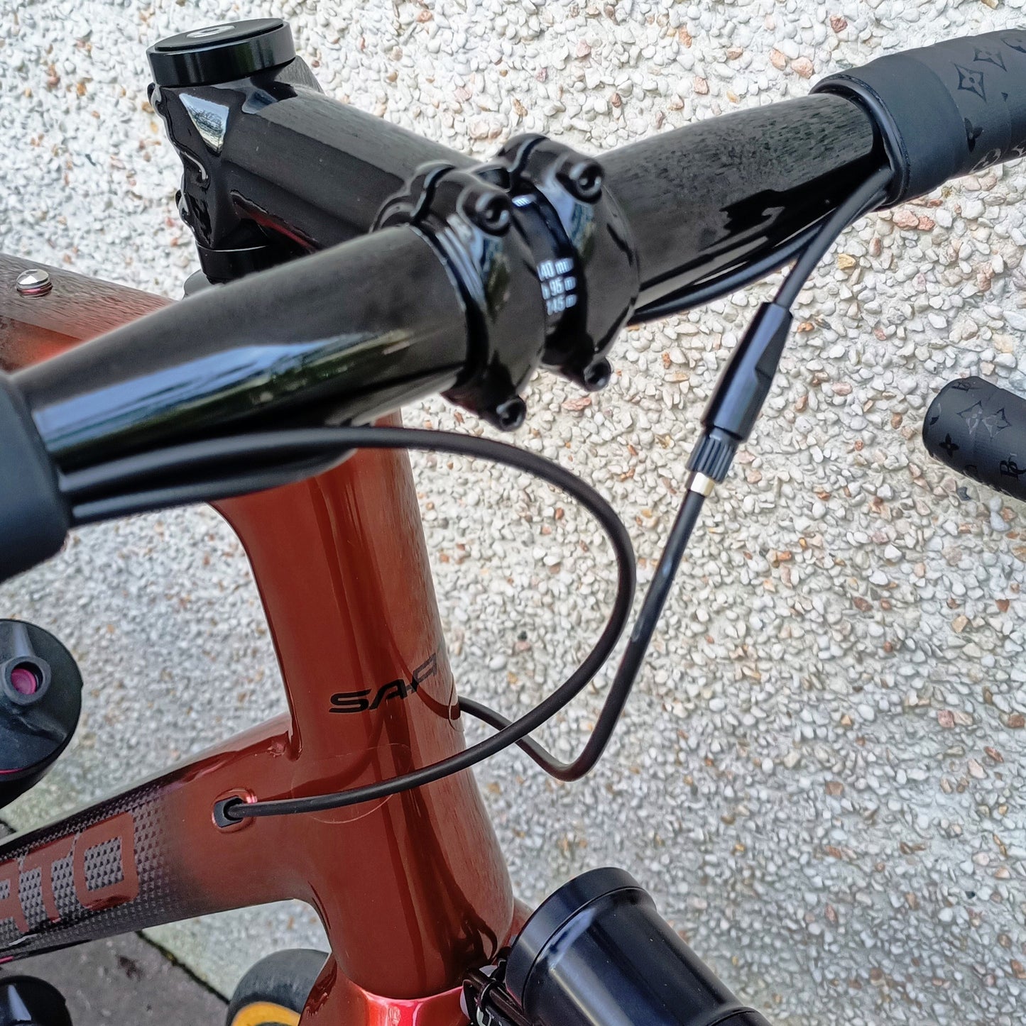 Sarto Seta Gravel tri-composite Classified (rouge/carbone)