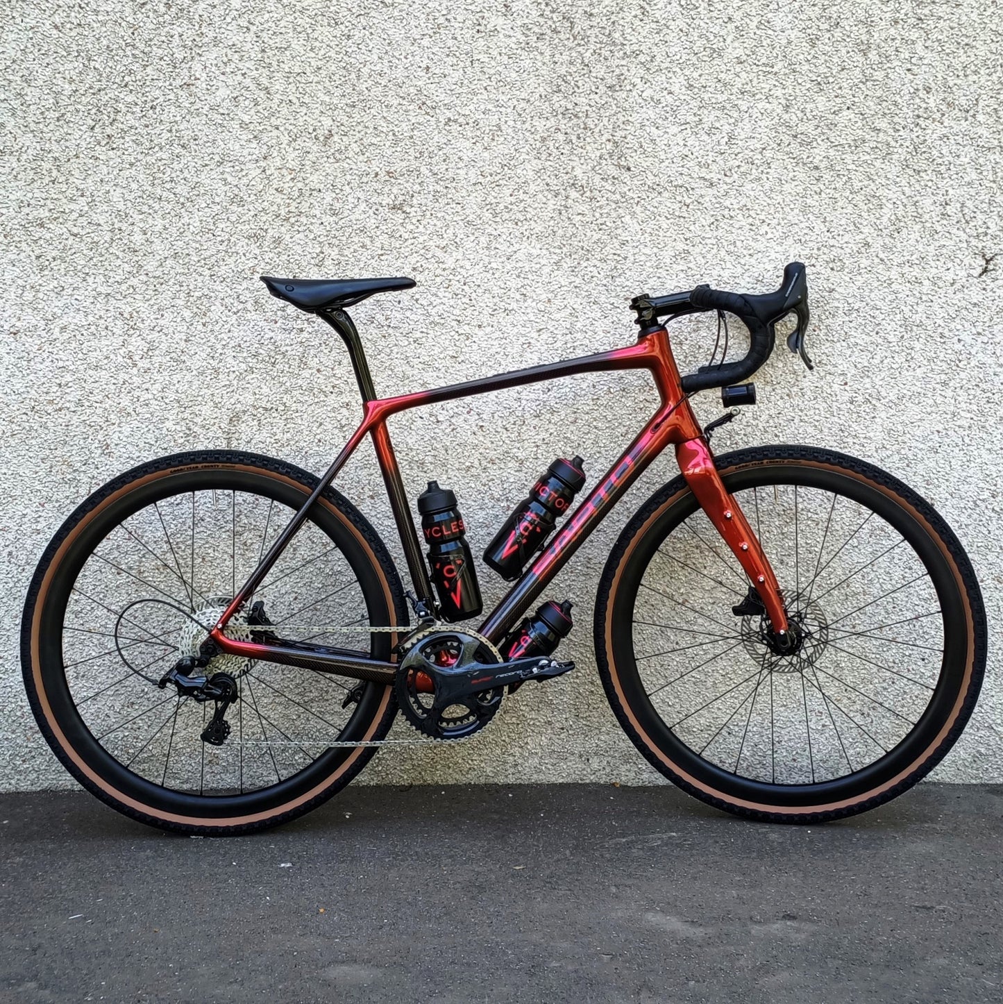 Sarto Seta Gravel tri-composite Classified (rouge/carbone)