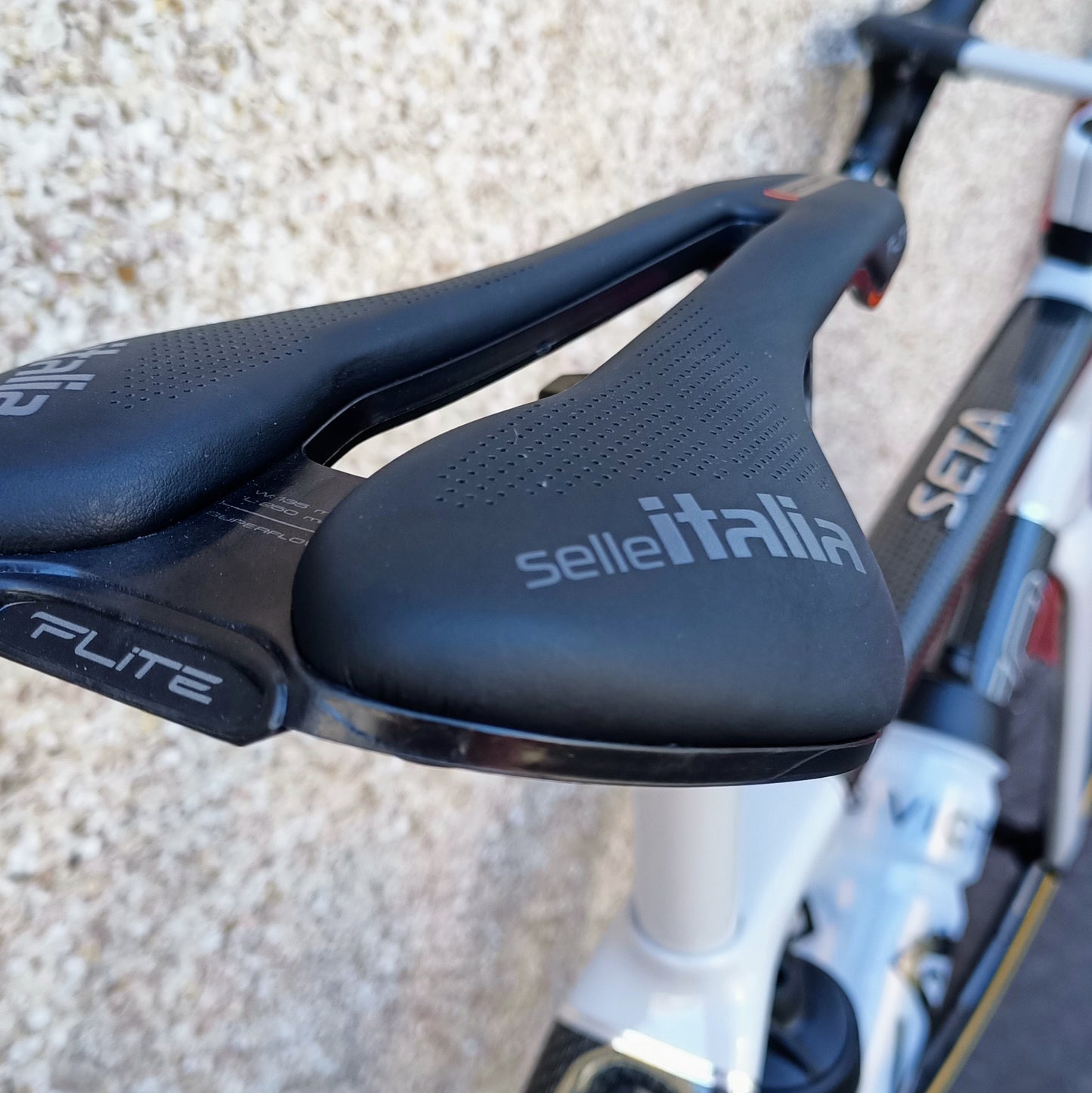 Sarto Seta Plus tri-composite (blanc/carbone)