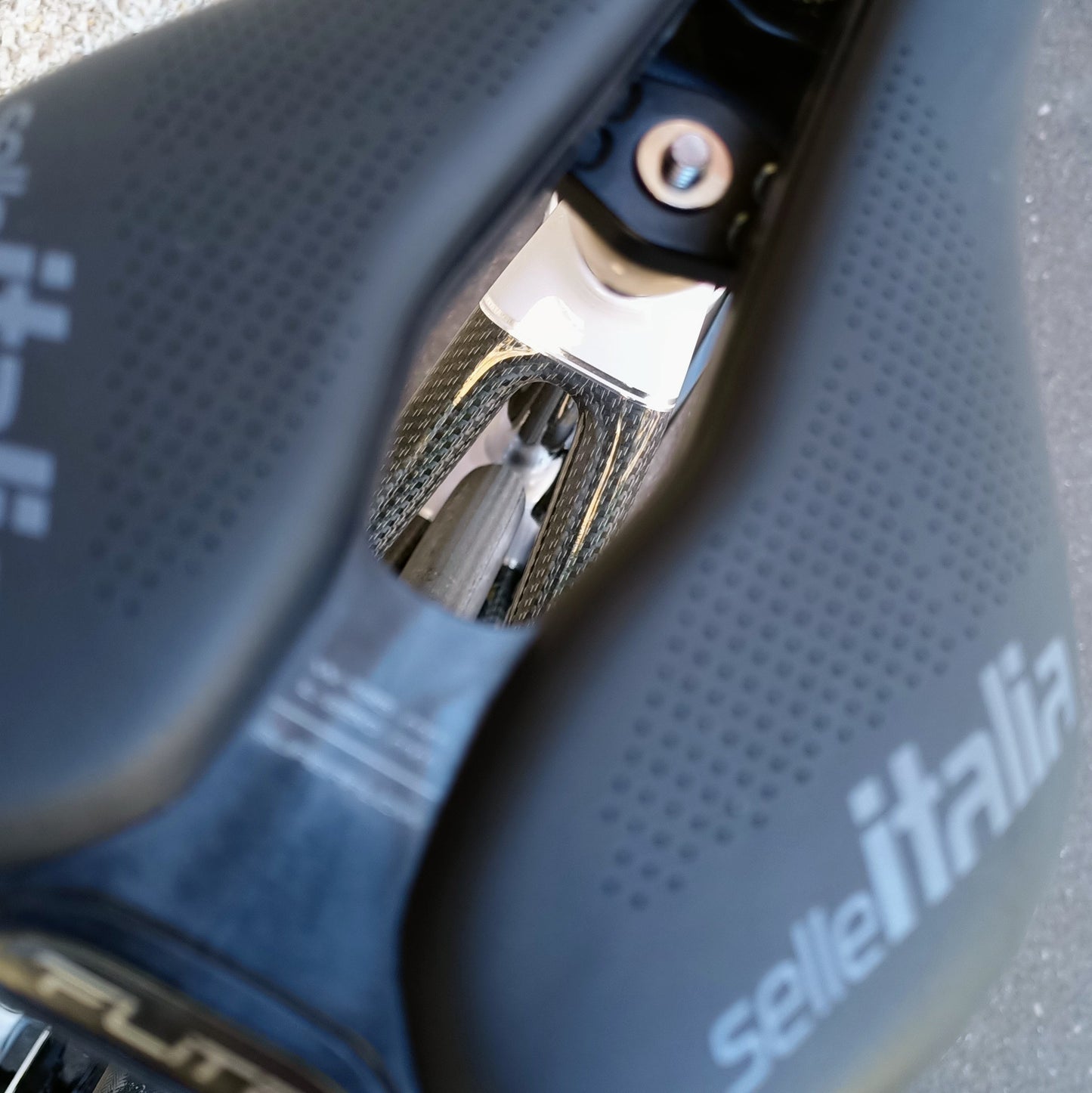 Sarto Seta Plus tri-composite (blanc/carbone)