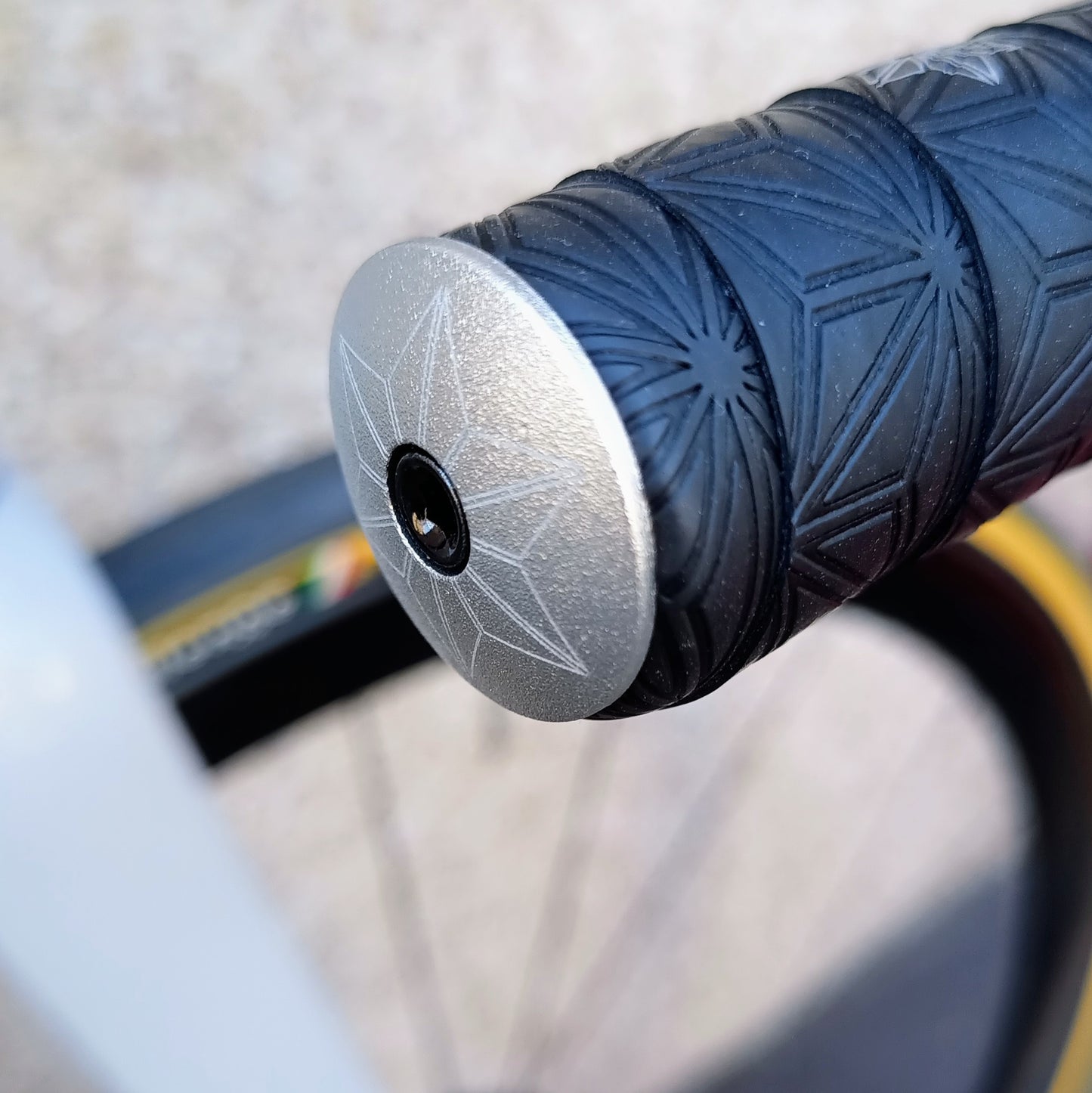 Sarto Seta Plus tri-composite (blanc/carbone)
