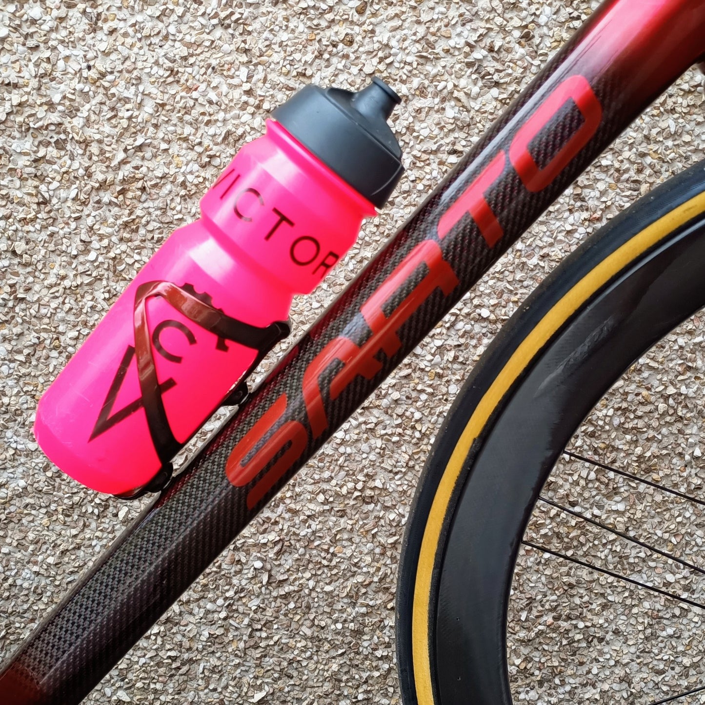 Sarto Seta Plus tri-composite (rouge/carbone)