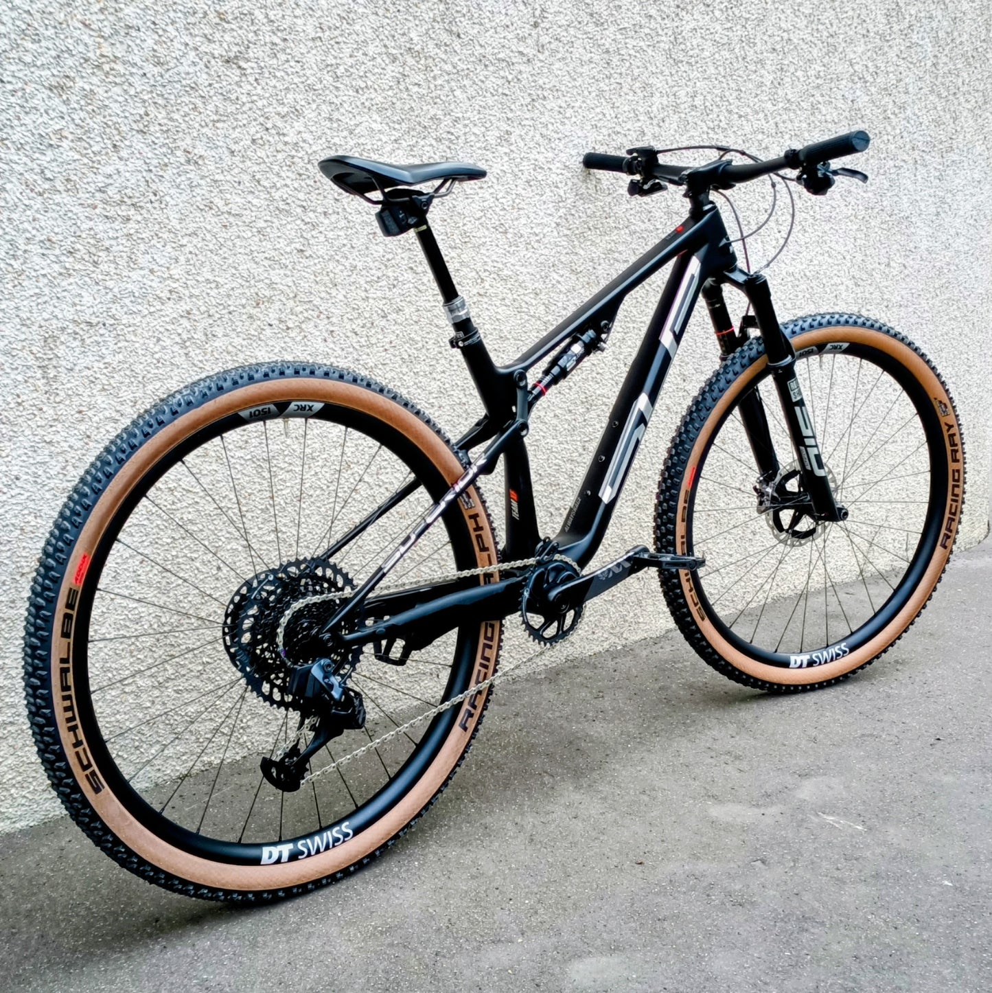 Superior Team XF 29 Factory Racing
