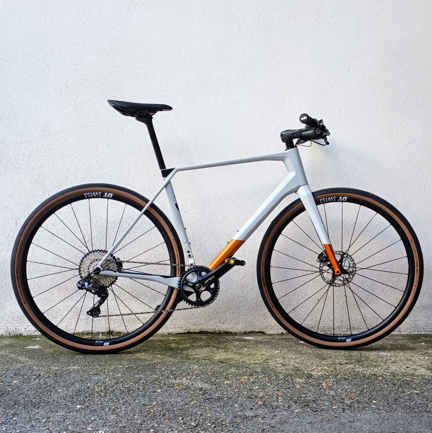 Superior X-Road Team Issue Di2 GR custom