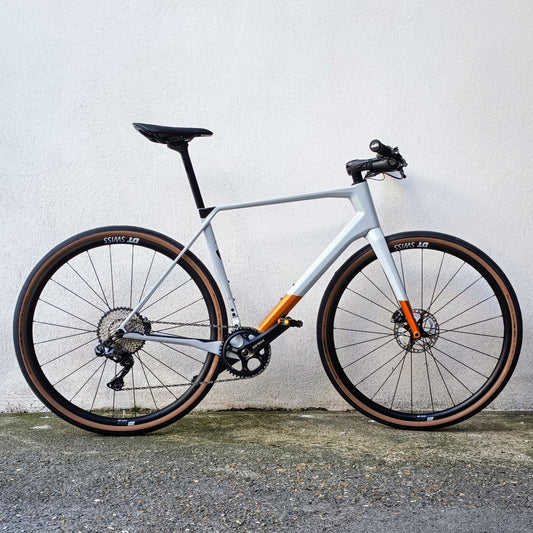Superior X-Road Team Issue Di2 GR custom
