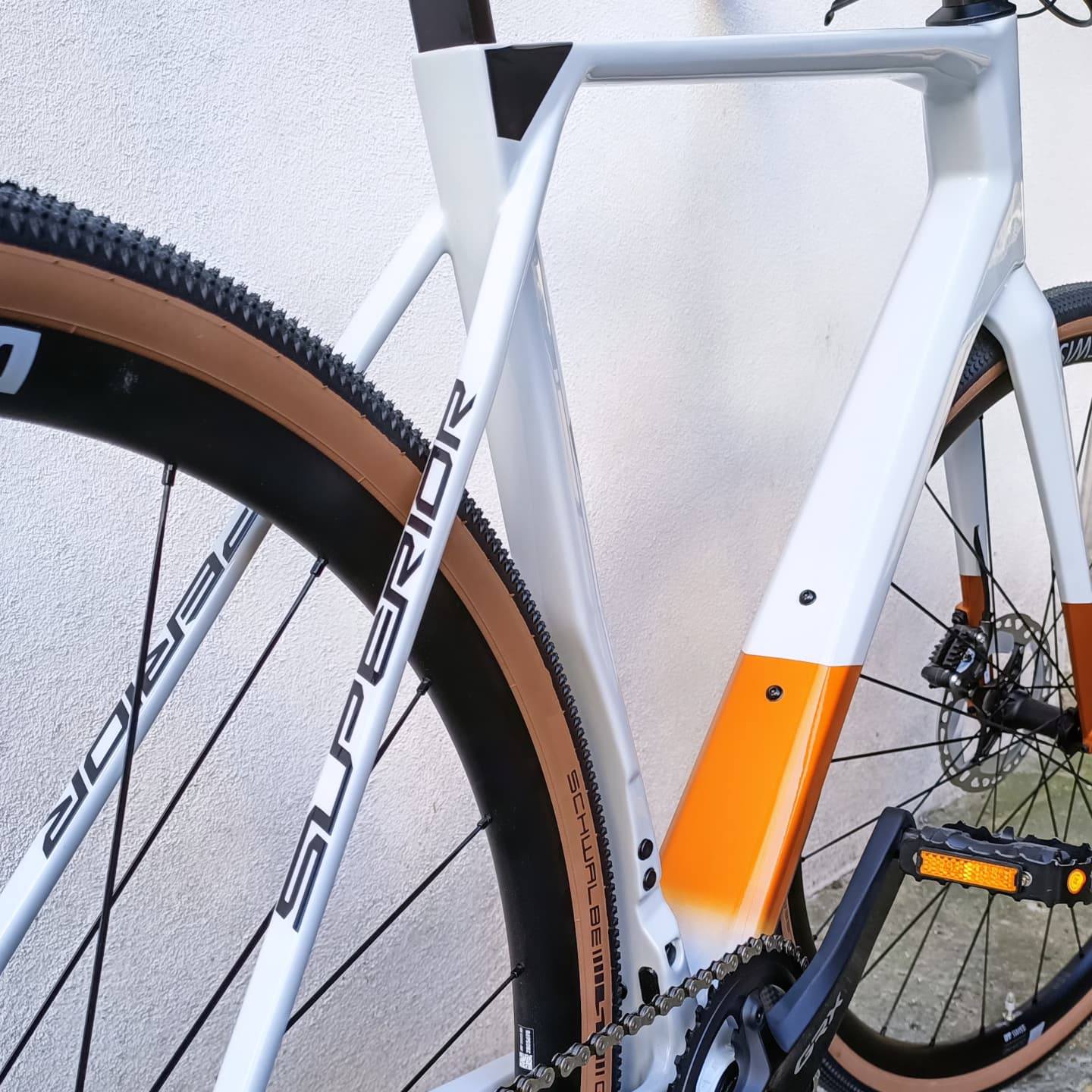 Superior X-Road Team Issue Di2 GR custom