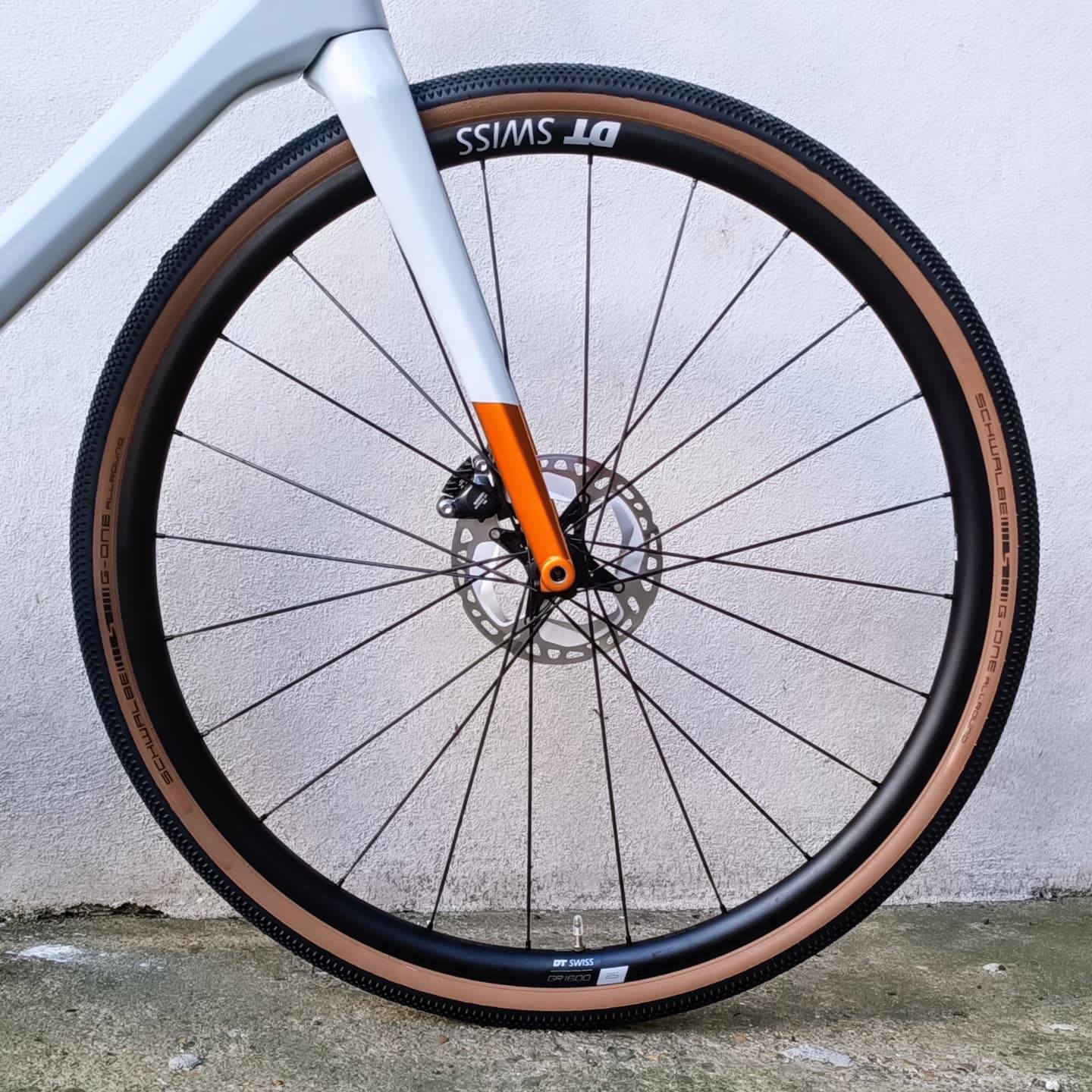 Superior X-Road Team Issue Di2 GR custom