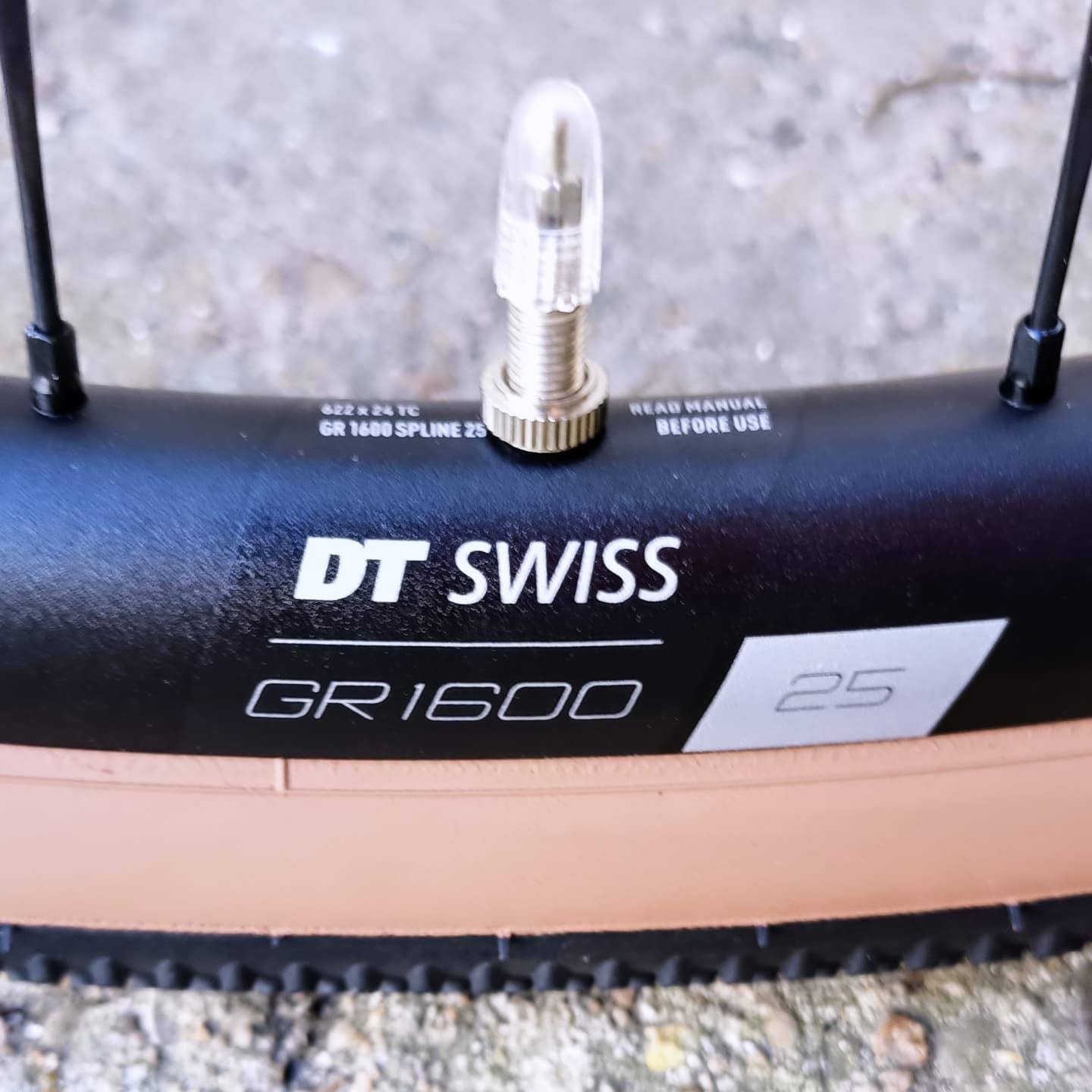 Superior X-Road Team Issue Di2 GR custom