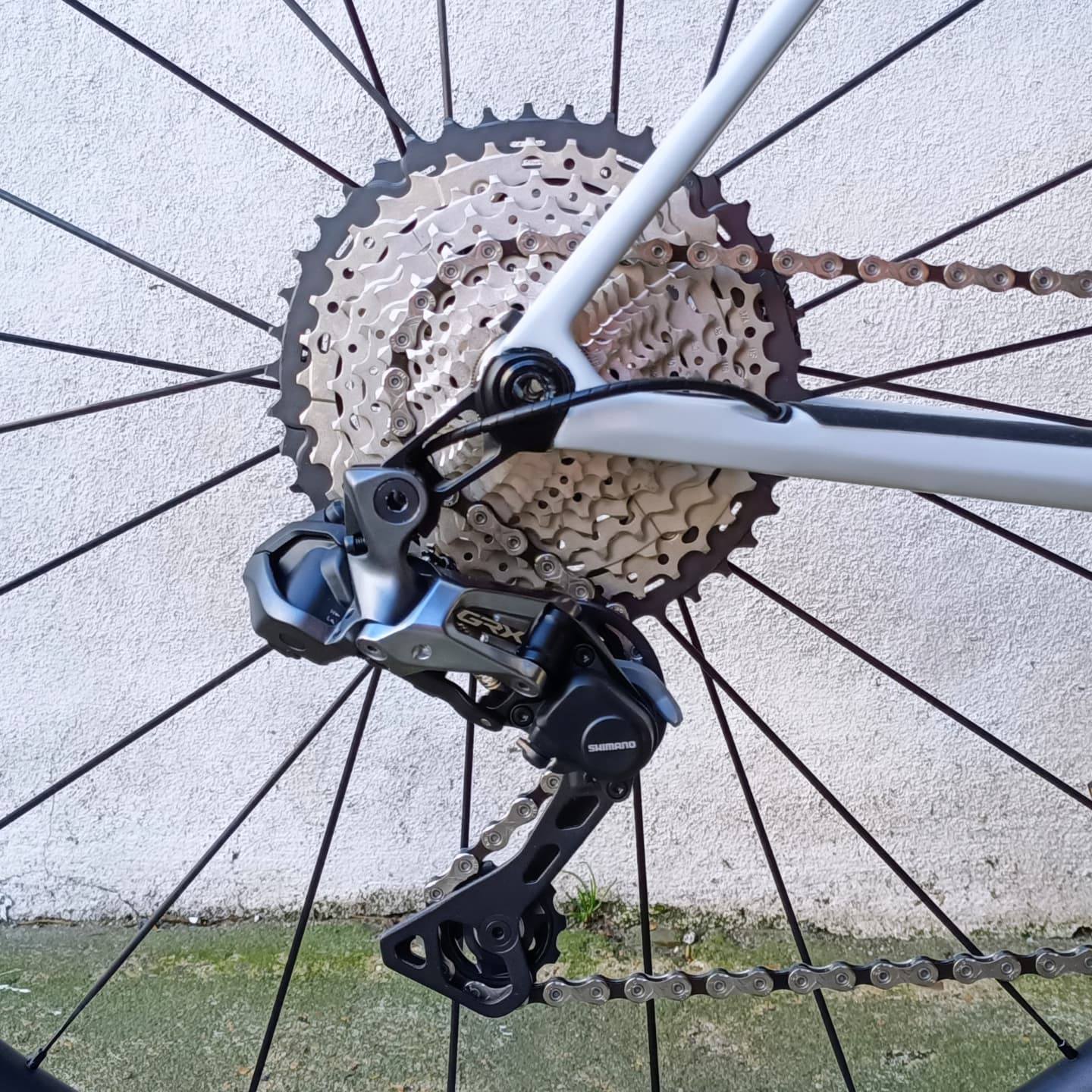 Superior X-Road Team Issue Di2 GR custom