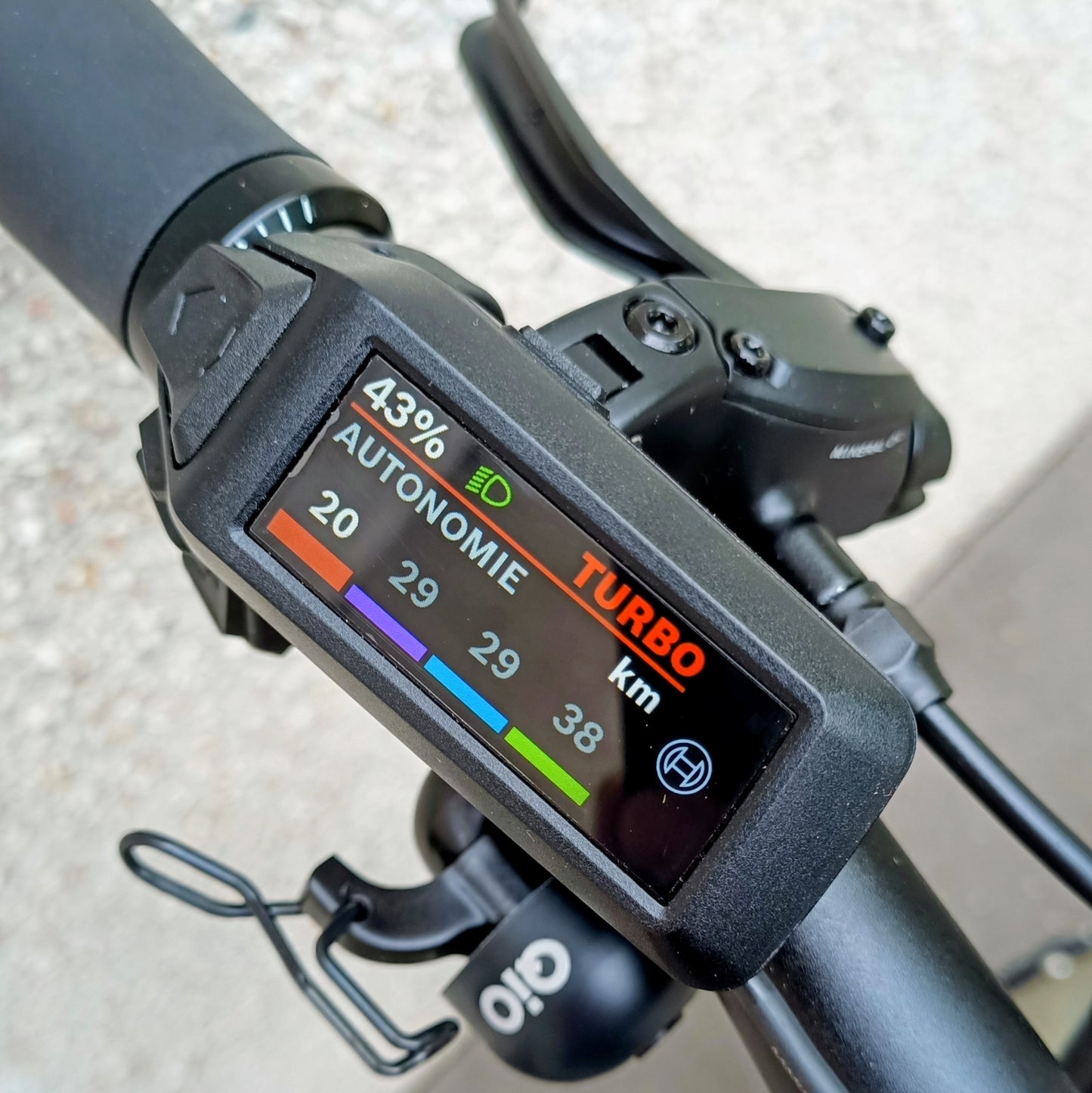 Qio Compact AP-8 - coloris lead metal