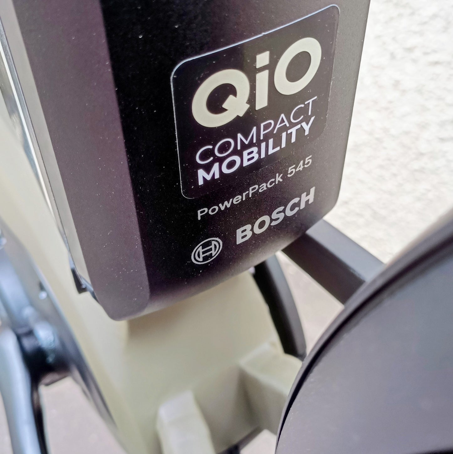 Qio Compact AP-8 - coloris lead metal