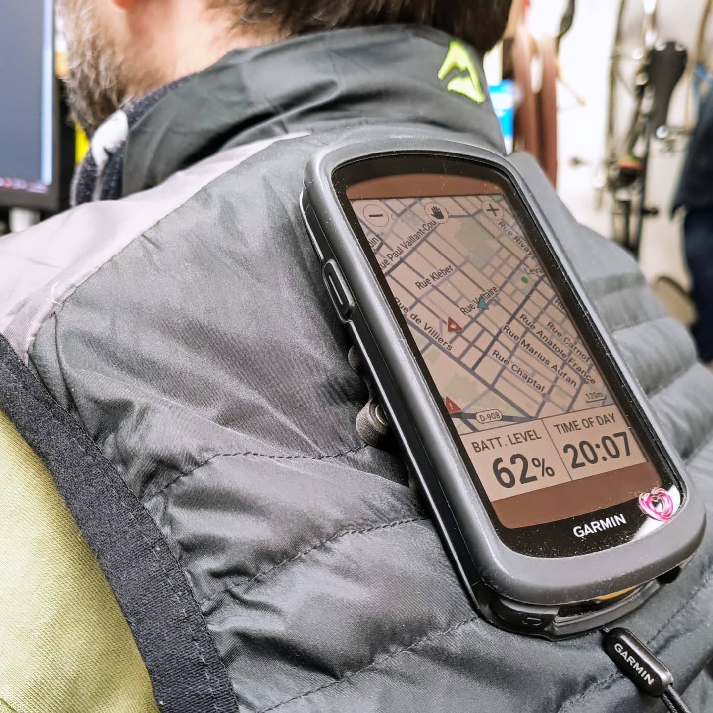 Magnetic GPS mount - fixation GPS aimantée